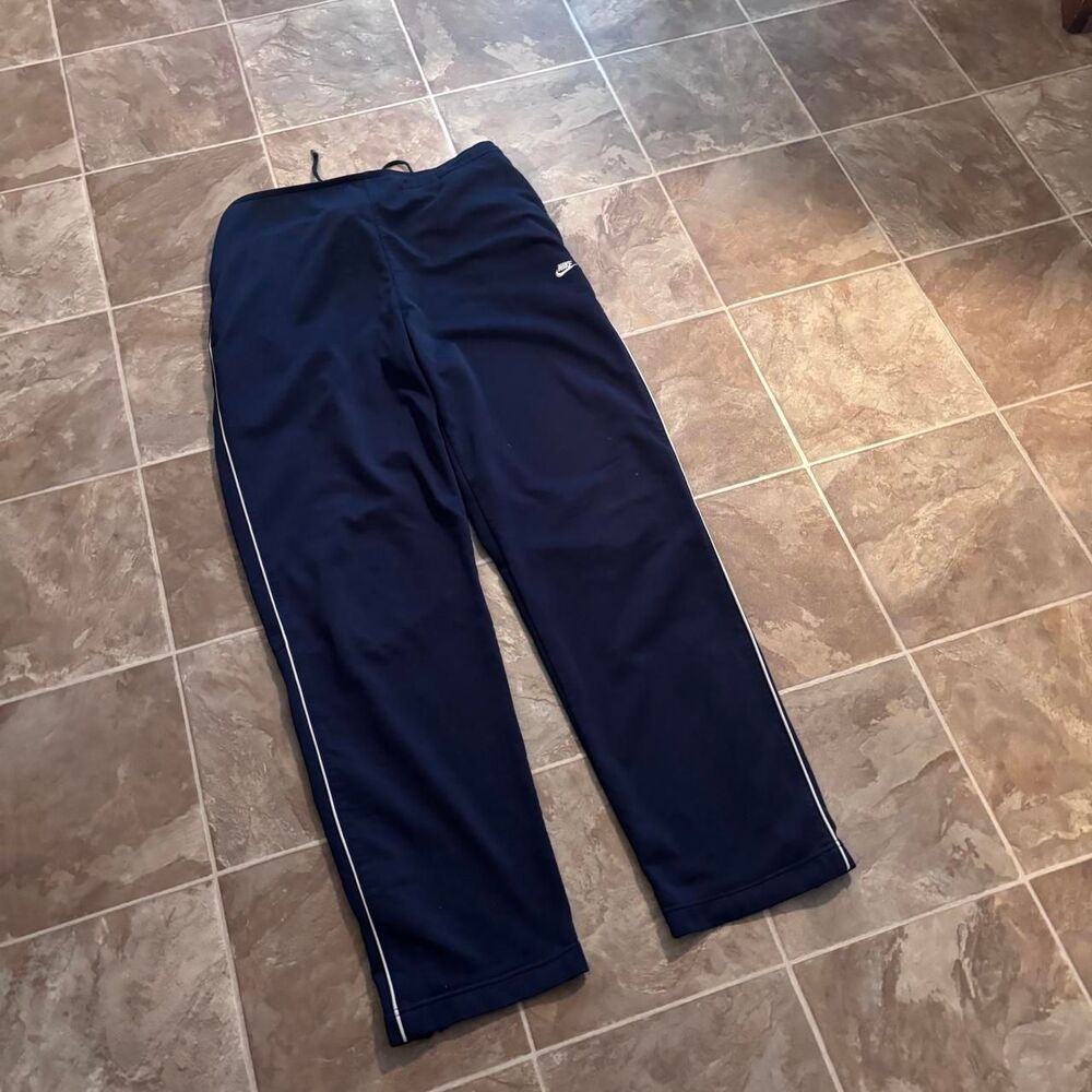 Vintage Y2K Nike baggy grey tag track/basketball pants, size large, good shape!